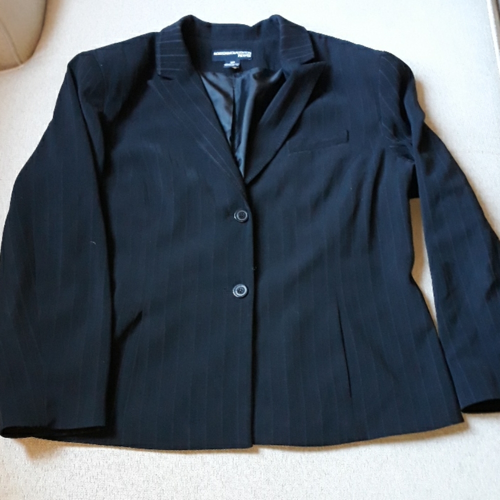 Petite Black Long Sleeve Pin Stripe Career Blazer